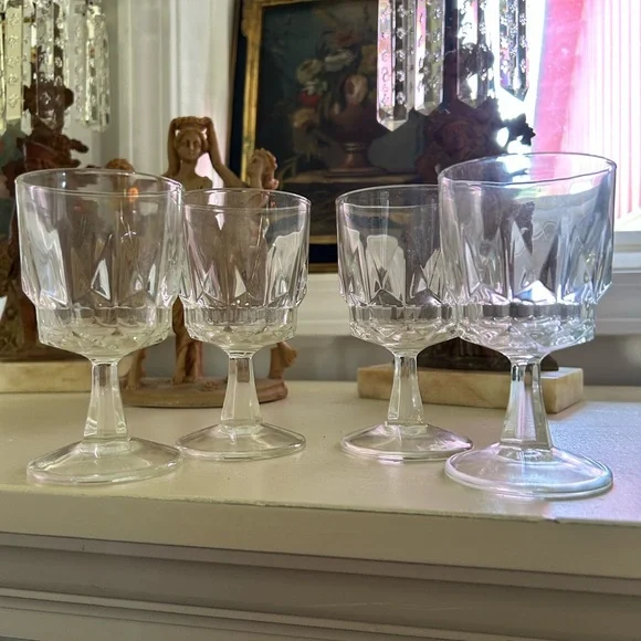 diamond cut wine glasses Libbey Signature Greenwich Diamond Cut Coupe Cocktail Glasses, 8 ounce   Libbey Shop